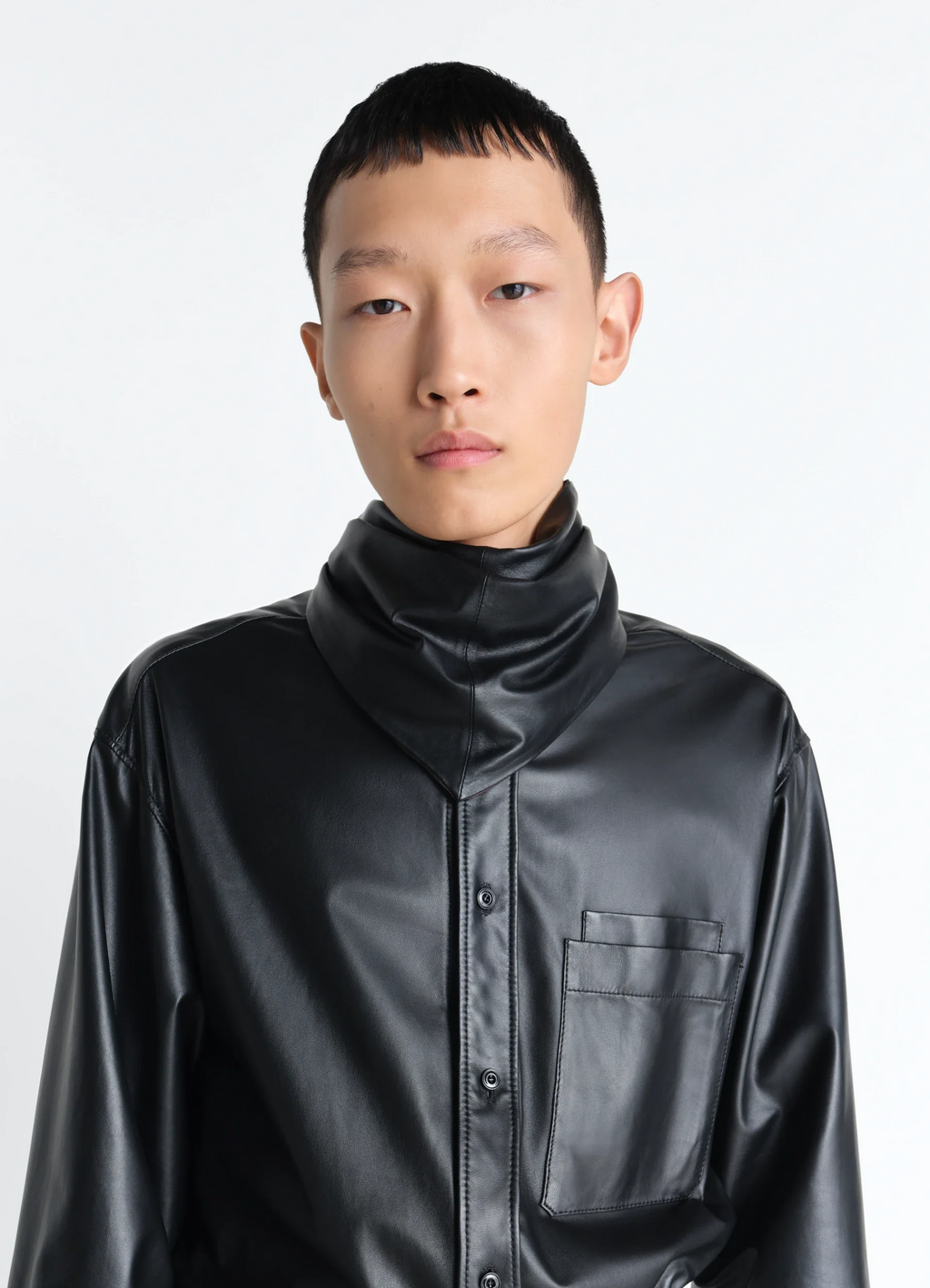 レザートライアングルスカーフ