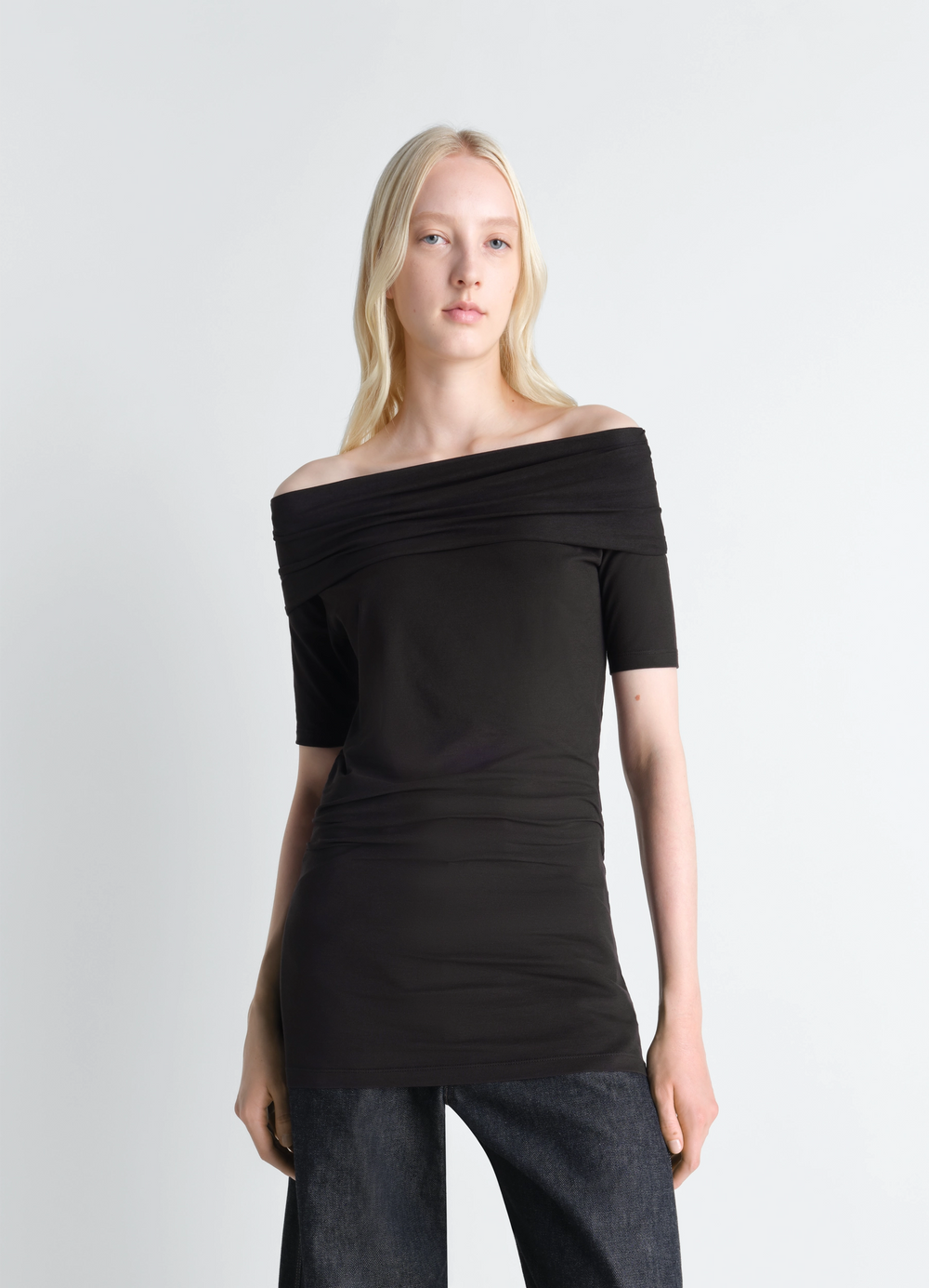 SHORT SLEEVE TWISTED TOP IN COTTON CREPE JERSEY